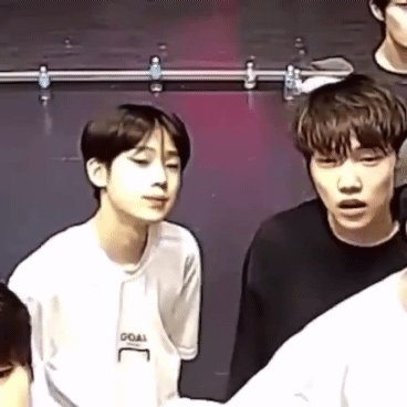 아이랜드 김선우 눈꼬리 찐 여우 | 인스티즈