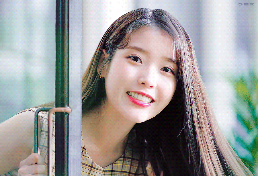 아이유 너무 예쁘지 | 인스티즈