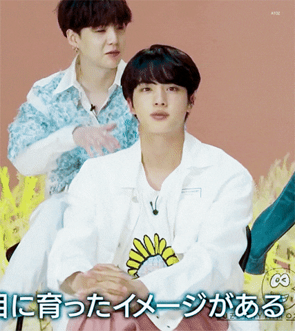 방탄 슈가가 진보고 잘 자란 도련님 같다고 하니까 바로 허리 세우는거봨ㅋㅋㅋㅋㅋㅋㅋㅋㅋㅋㅋ | 인스티즈