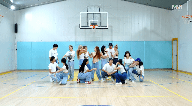 청하랑 댄스팀 이거 너무 멋져 | 인스티즈