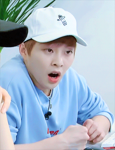 힝구 시우민 보고싶다ᓚᘏᗢ | 인스티즈