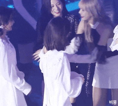 와 레벨 슬기랑 블핑 지수 진짜 귀엽게 논다 ㅋㅋㅋㅋㅋㅋ | 인스티즈