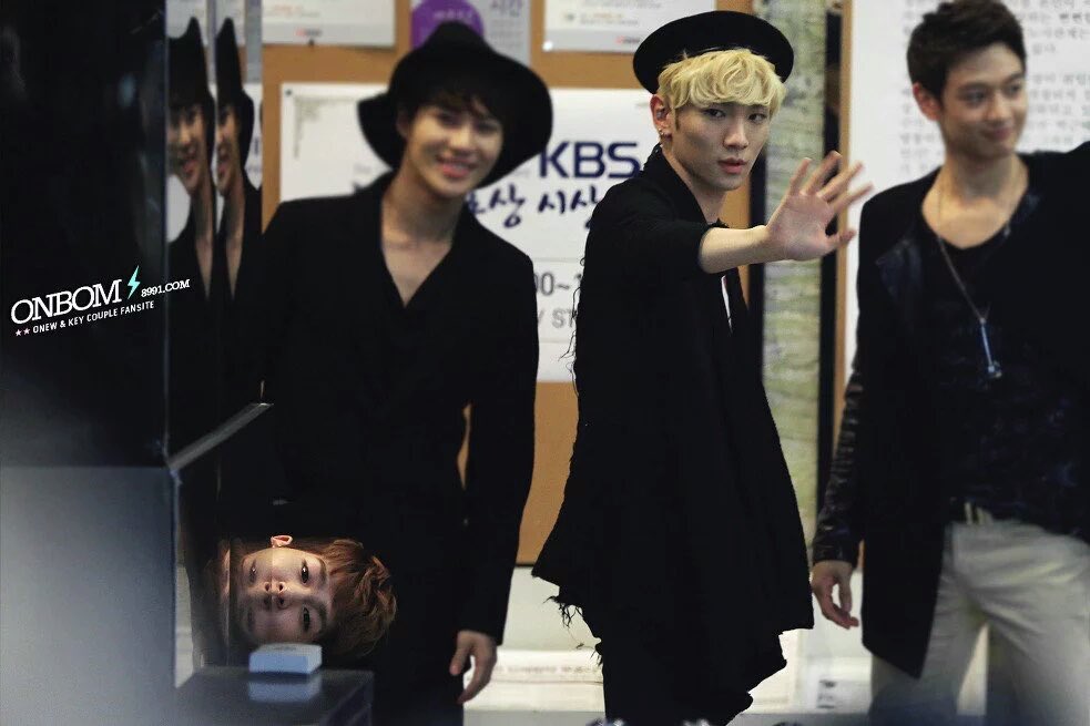 ㅋㅋㅋㅋㅋㅋ온유 이사진 넘 기여웤ㅋㅋㅋㅋㅋㅋㅋ | 인스티즈