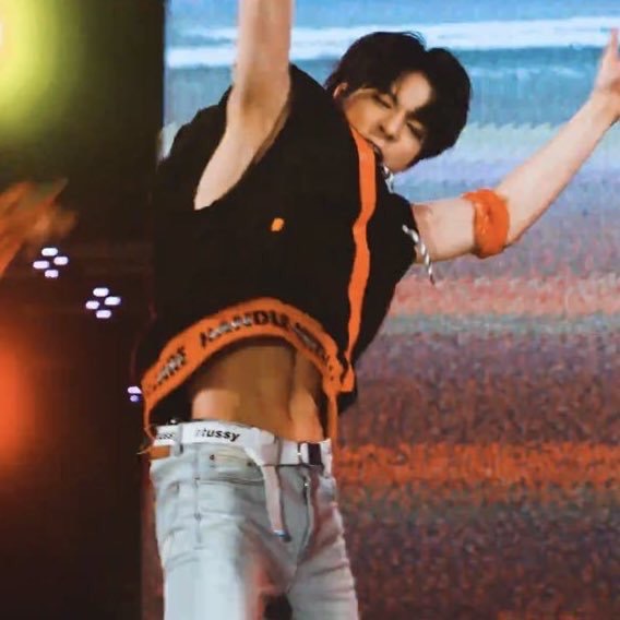 몸매 광장해 엄청나! 인데 생각보다!!!!! 언급 덜되는 남돌..🥺🥺💦 | 인스티즈