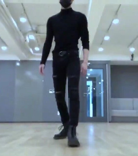 몸매 광장해 엄청나! 인데 생각보다!!!!! 언급 덜되는 남돌..🥺🥺💦 | 인스티즈