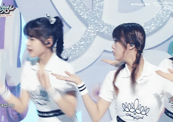 이 애기는 5년 뒤 미녀가 되어 뮤뱅 엠씨가 됩니다 | 인스티즈