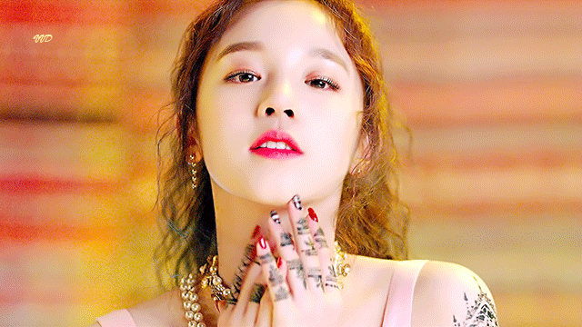 내가 좋아하는 데뷔 초 우기 | 인스티즈