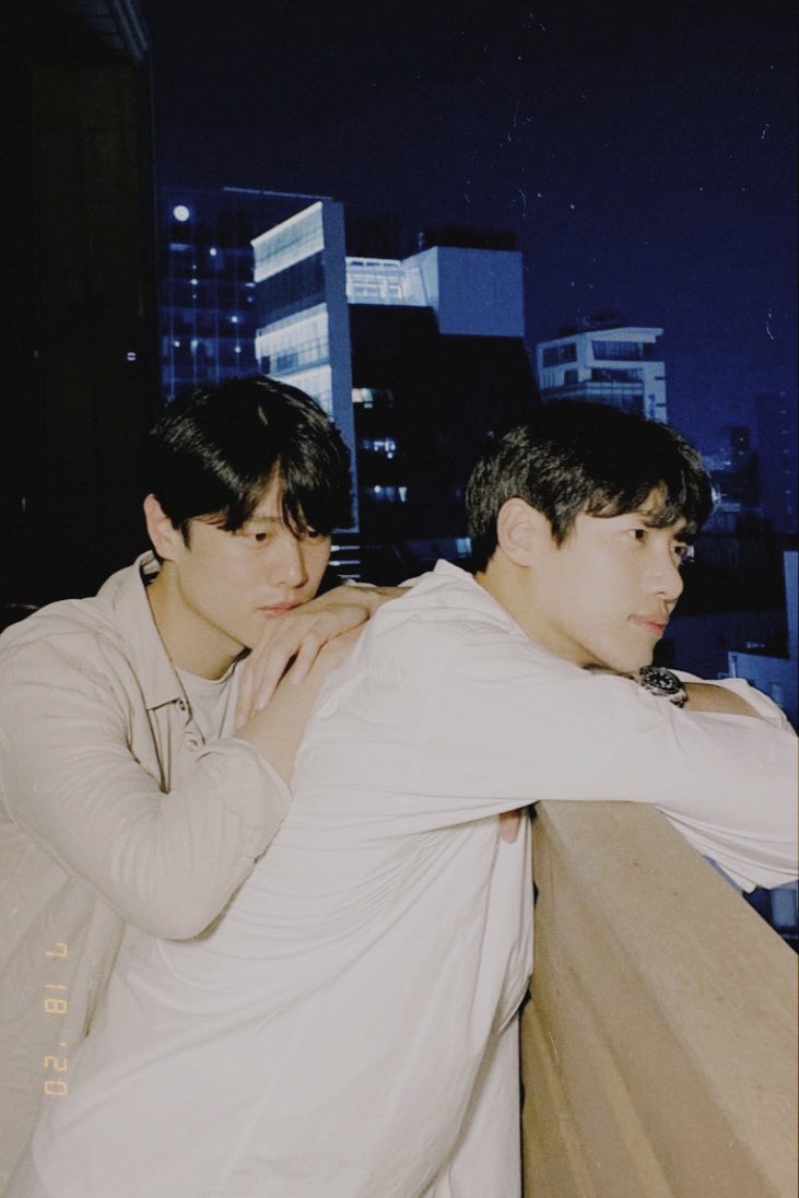 학벌+피지컬+얼굴+실력 다 갖춘 그룹 봐줘 | 인스티즈