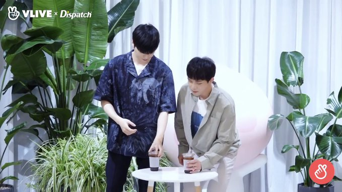 강다니엘 피부 좀 봐주시술..? | 인스티즈