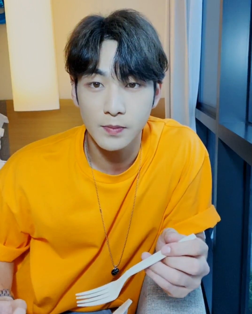 강동호 지금얼굴 잘생김...개잘생김... | 인스티즈