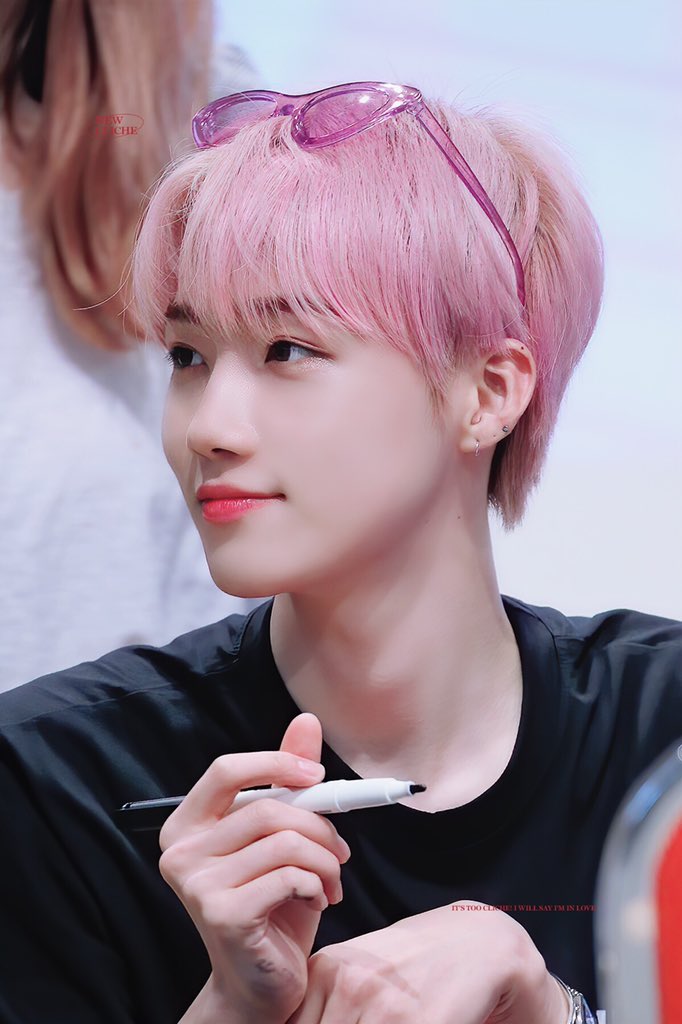 더보이즈 뉴 맨날 핑크머리인줄알았는데 아니네 | 인스티즈