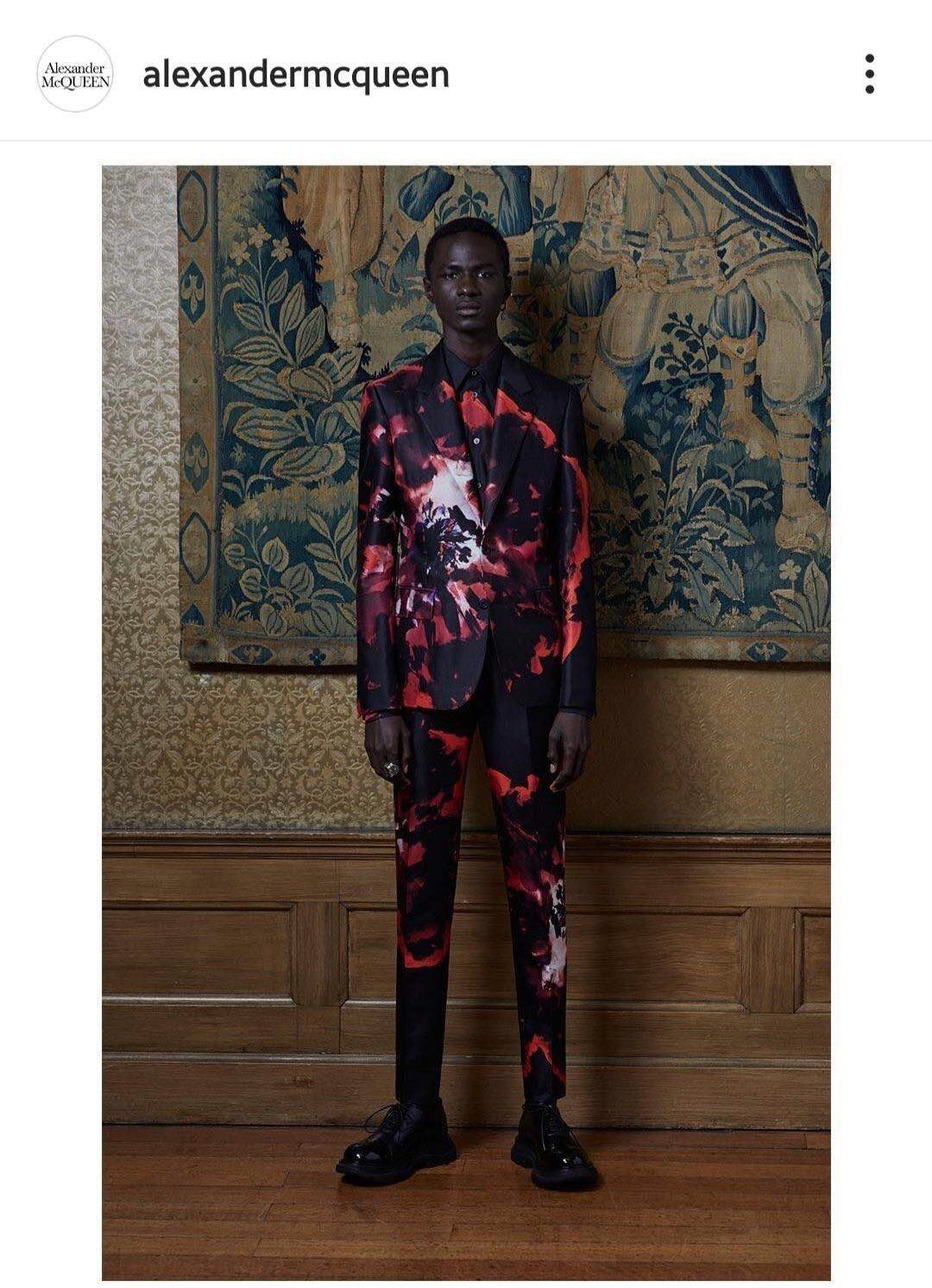 강다니엘이랑 알렉산더맥퀸은 그저 찰떡 | 인스티즈