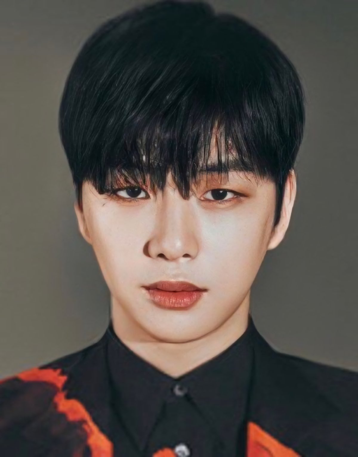 강다니엘이랑 알렉산더맥퀸은 그저 찰떡 | 인스티즈