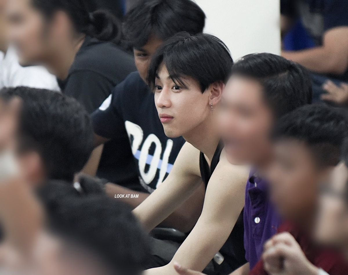 근데 뱀뱀 군대 진짜 아찔했다 빨간공이면 한국 태국 콘서트 끝나고 바로 입대해야하는 일정이었어 | 인스티즈