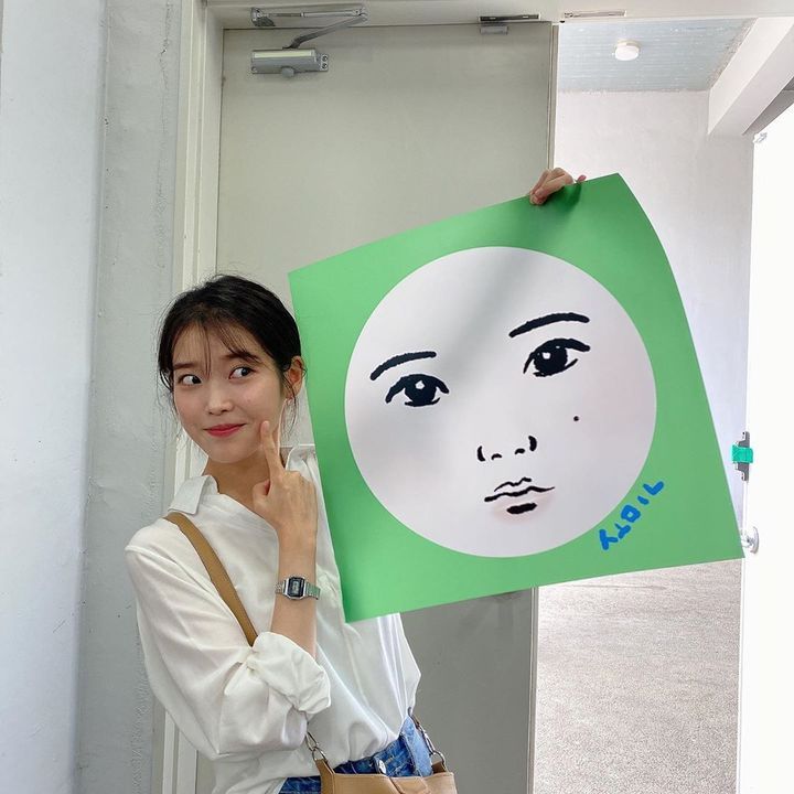 아이유 인스타 점ㅋㅋㅋㅋㅋㅋ너무 웃겨ㅋㅋㅋㅋㅋㅋㅋ | 인스티즈