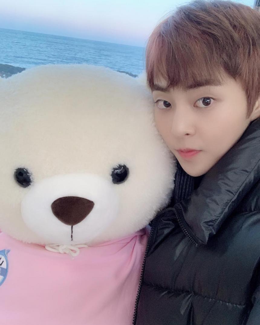 시우민 셀카 사진 보는데 | 인스티즈