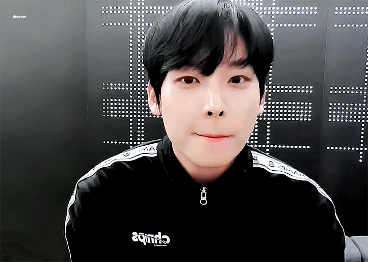 난 가끔 놀라 이3명이 동일인물이라는게 | 인스티즈