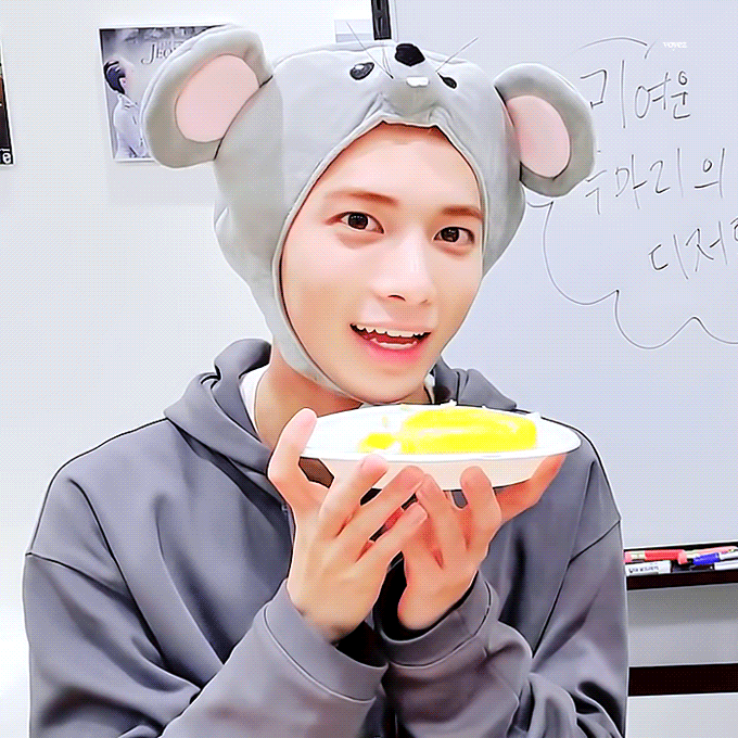 내 본진들 브이앱 하다가 현타온듯 | 인스티즈