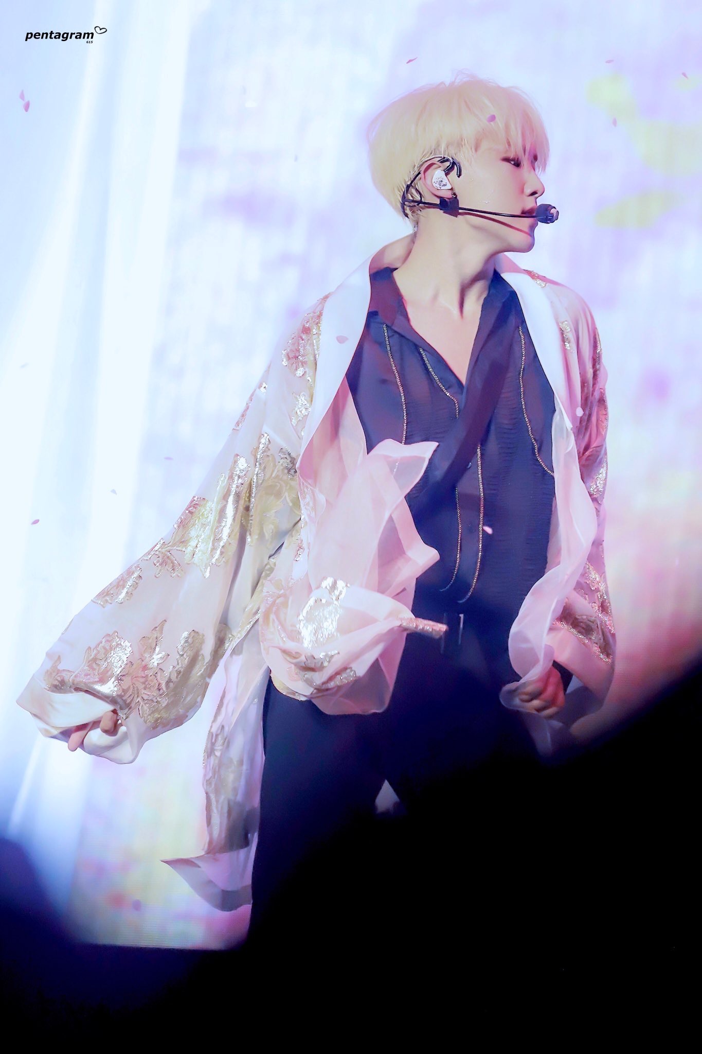 진짜 절대절대절대 모른척 할테니까 코디가 이 의상 한 번만 재탕 해주면 소원이 없겠어ㅠㅠㅠㅠㅠㅠㅠ | 인스티즈