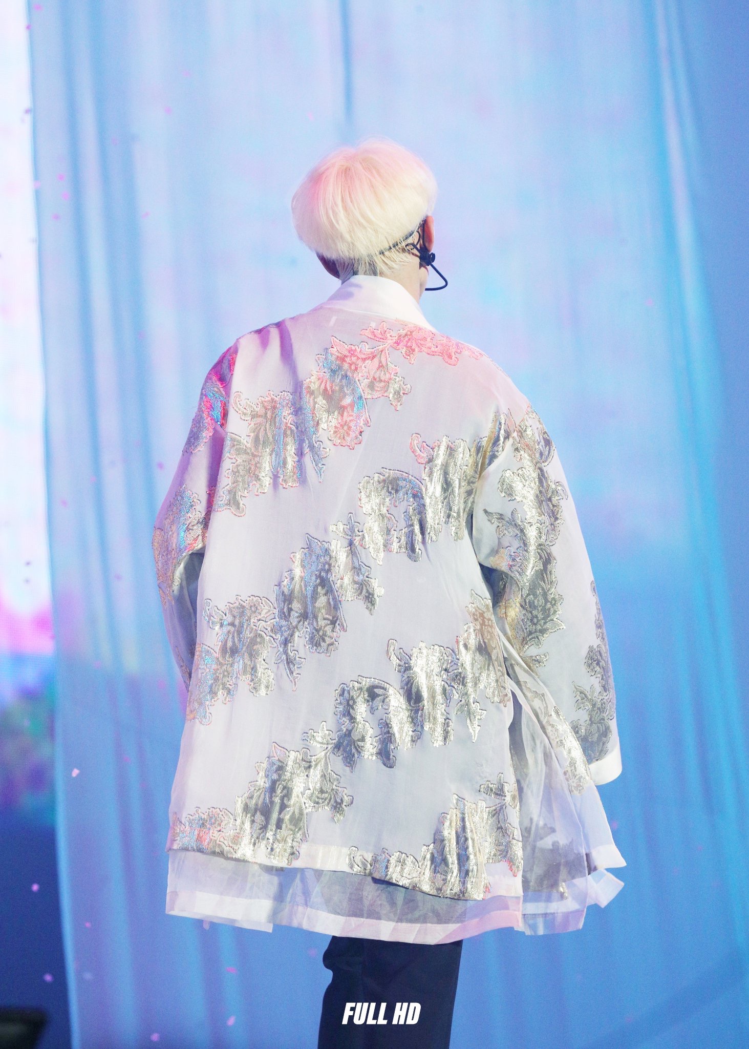 진짜 절대절대절대 모른척 할테니까 코디가 이 의상 한 번만 재탕 해주면 소원이 없겠어ㅠㅠㅠㅠㅠㅠㅠ | 인스티즈