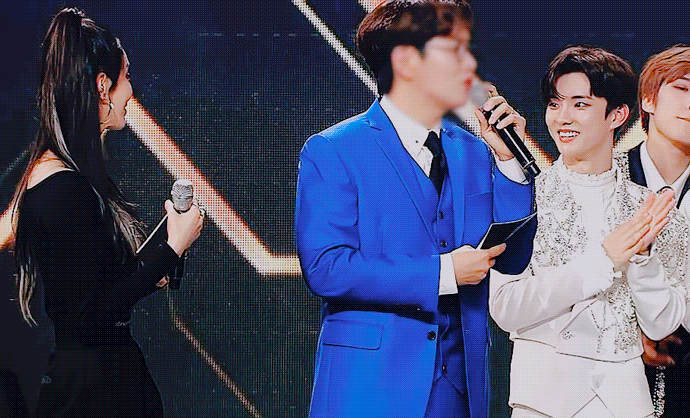 이다희님한테 인사하는 내 최애 좀 다같이 봐줘 | 인스티즈