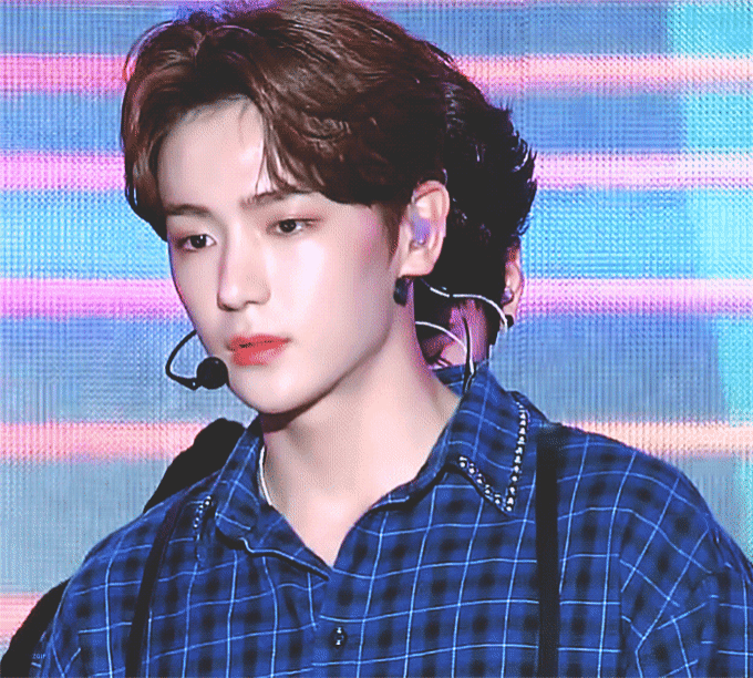 이 분 진짜 잘생긴 것 같아 | 인스티즈