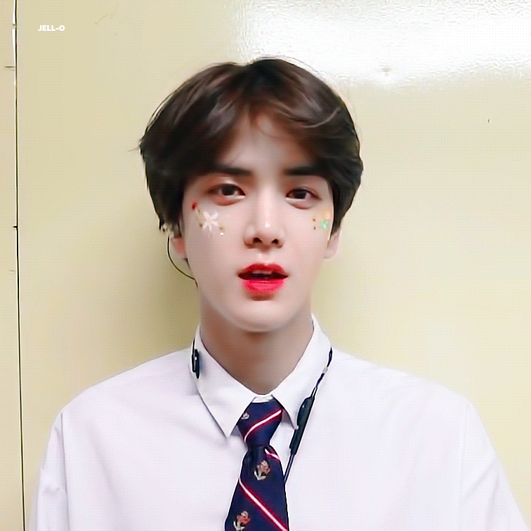 편의점에서 빵 먹다가 캐스팅 된 아이돌 | 인스티즈