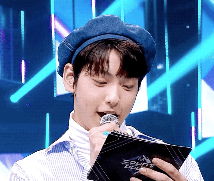 뮤뱅엠씨데뷔를 기다리며 투바투 수빈 음방엠씨 처음 하던날.. | 인스티즈