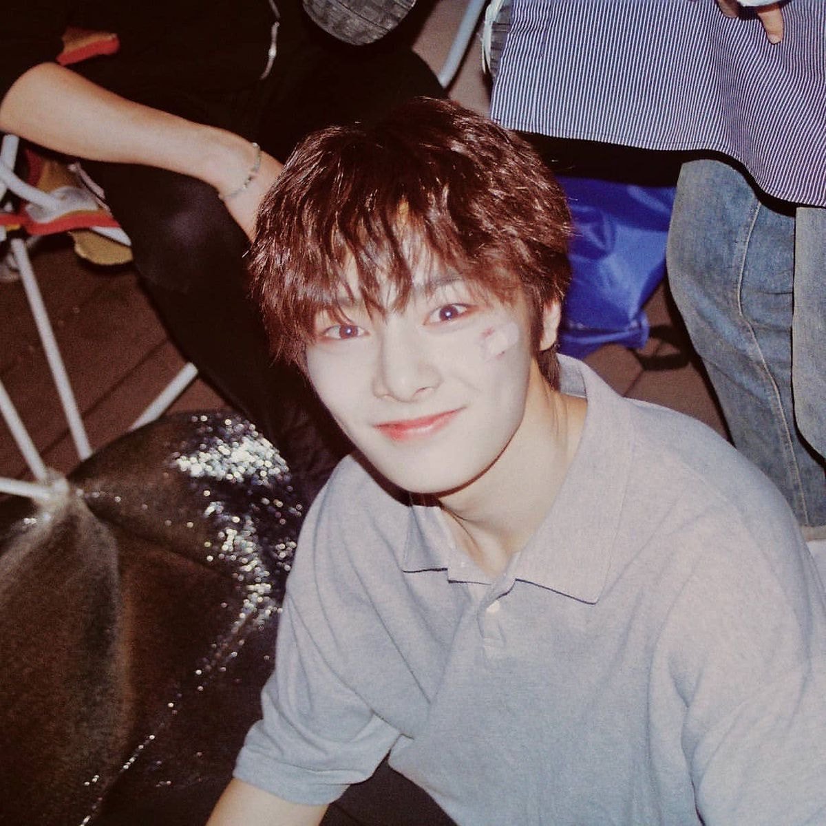 스키즈 현진 멤버들 사진 찍어서 인스타에 올리는거 대박이다 | 인스티즈