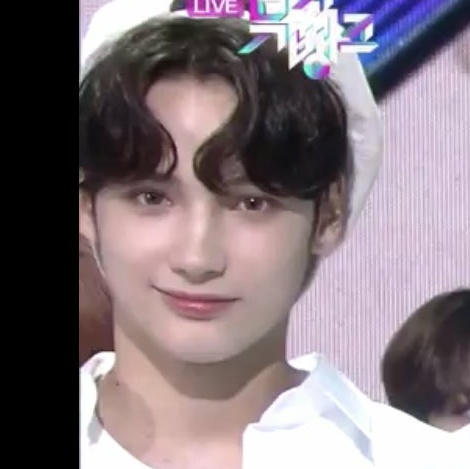 오늘 투바투 휴닝이 너ㅠㅠㅠㅜ무 이뻐ㅠㅜㅜㅜㅠㅜㅜㅜㅜ | 인스티즈