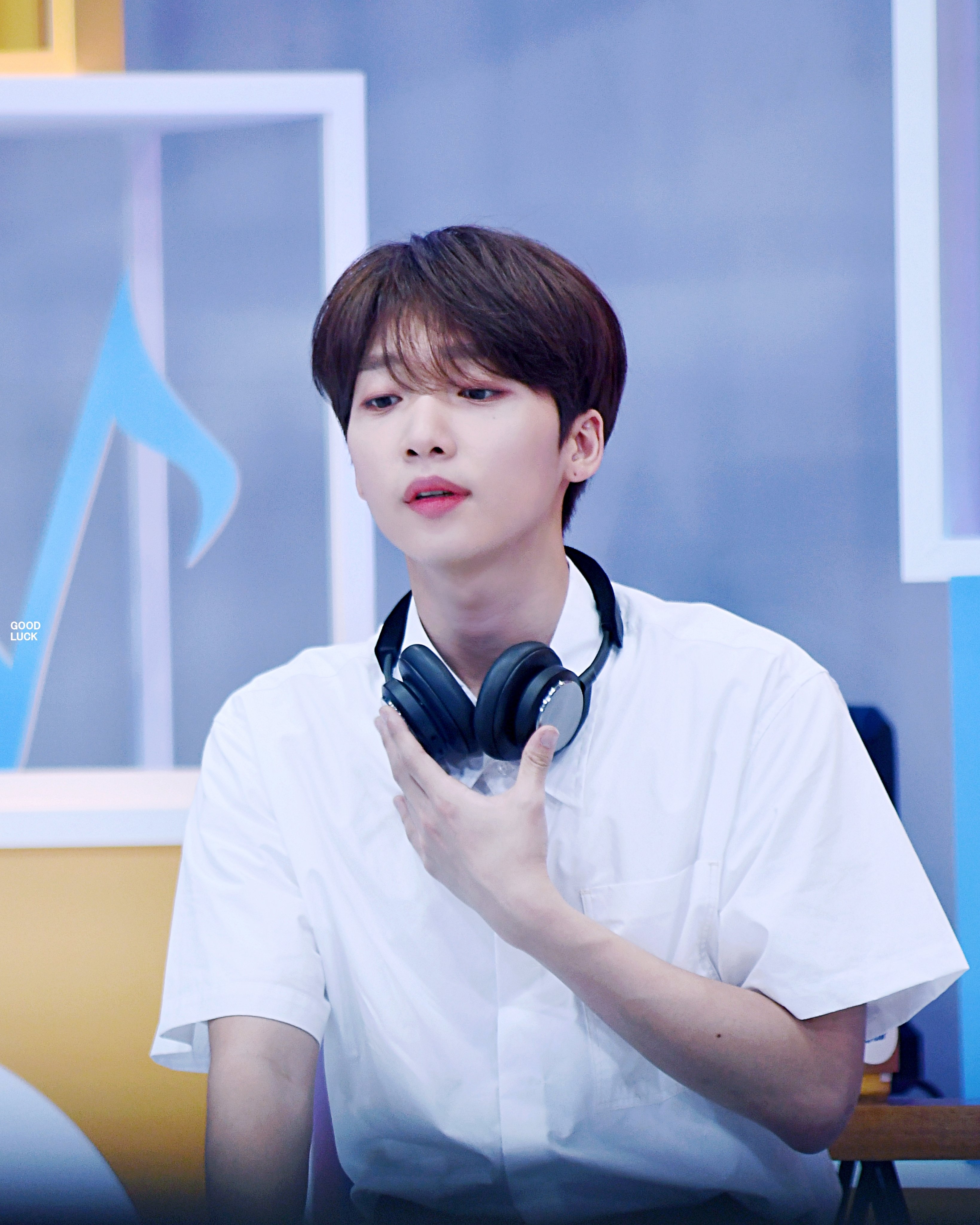 와 정세운 이날 완전 4년전 버스킹때 느낌나 몬쥬알지 | 인스티즈