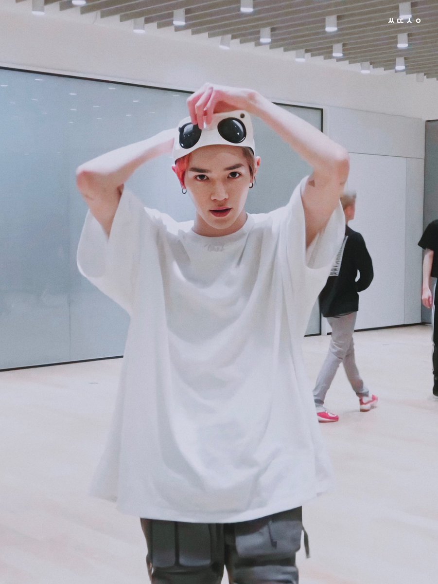 태용이 웃기고 귀엽고 작고 뽀짝한 짤 푼다(스압주의) | 인스티즈