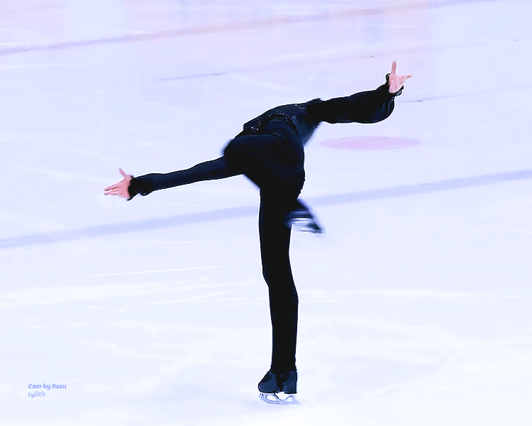 피겨 포기하고 아이돌 선택한게 옳았다는 걸 부모님께 증명하고 싶다는 아이 투표해주세요... | 인스티즈