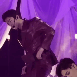 와..얘 무대에서 표정 왜이래..ㅠㅠ | 인스티즈