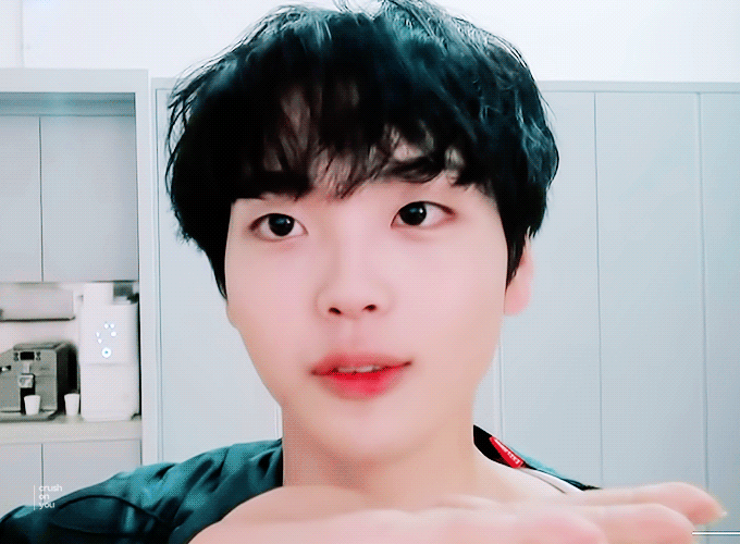 형준이가 너무 귀여워요... | 인스티즈