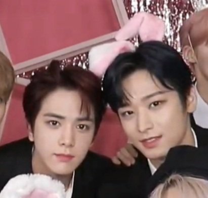 ㄱ 오늘 드콘쥬빵 얼굴합에 기절한 여성이 있다?? | 인스티즈