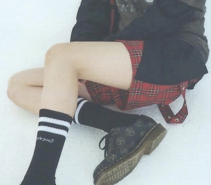 내가 본 남돌 중에 다리 제일 얇다,, | 인스티즈