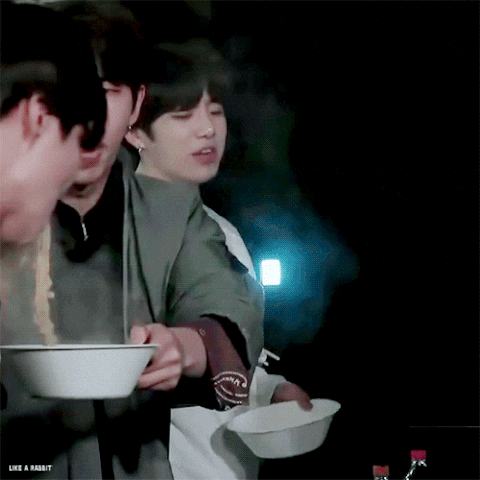 타싸에서 신기하다고 플 탄 방탄소년단 관계성 | 인스티즈