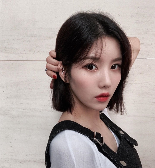 뭔가 권은비한테 하트시그널 임현주 느낌 나는거 같은데 나만 그렁가???? | 인스티즈