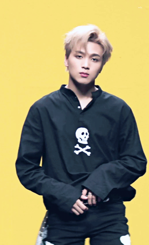 누가 엔시티드림 의상에 있는 해골한테 붐바가지라고 한거 보고 | 인스티즈