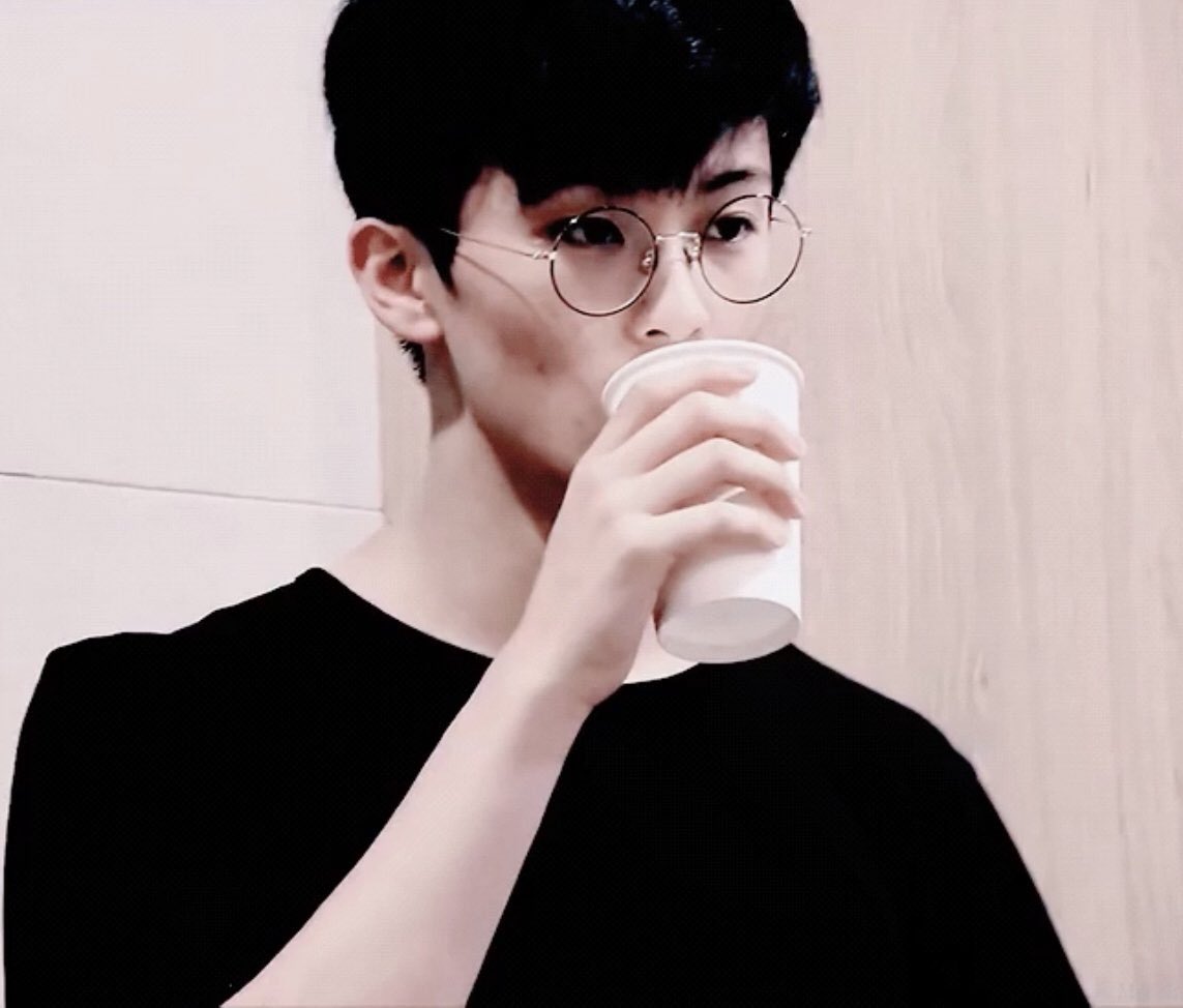 ㄹㅇ 내 스타일 너드..... | 인스티즈