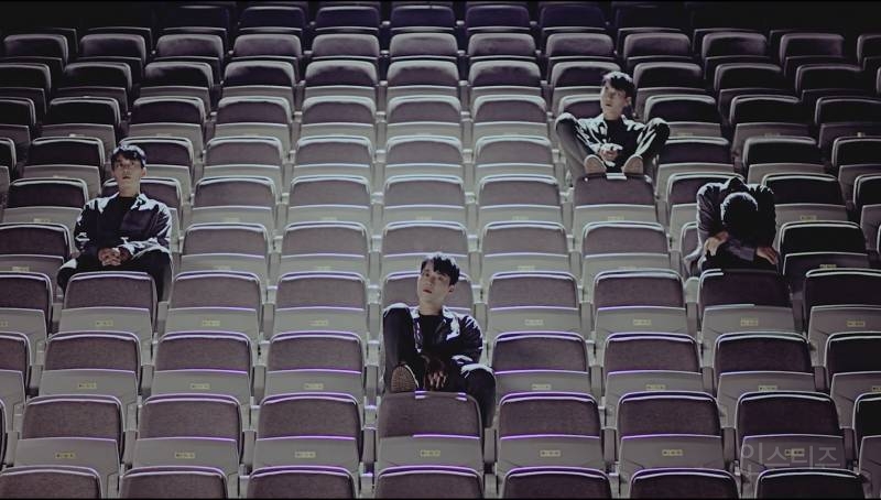 시국에 맞게 뮤비에서도 사회적 거리두기 | 인스티즈