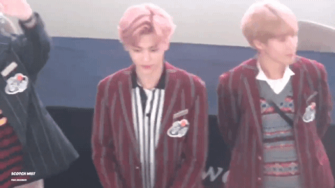 와 얘 진짜 미쳤다;팬들한테 손에 뭐 적지 말라고 하는 짤이라는데 | 인스티즈