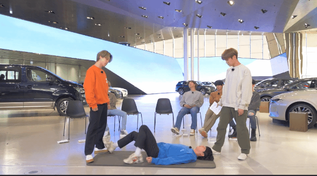 김석진 멍귀여웡 ㅎㅎㅎ | 인스티즈