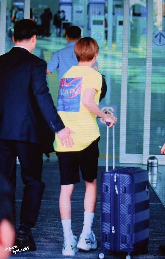 내가 본 남돌 중에 다리 제일 얇다,, | 인스티즈