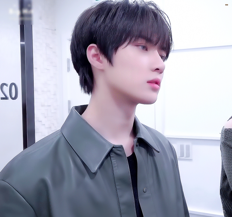 남친이 최애한테 질투를 너무 심하게 해.. | 인스티즈