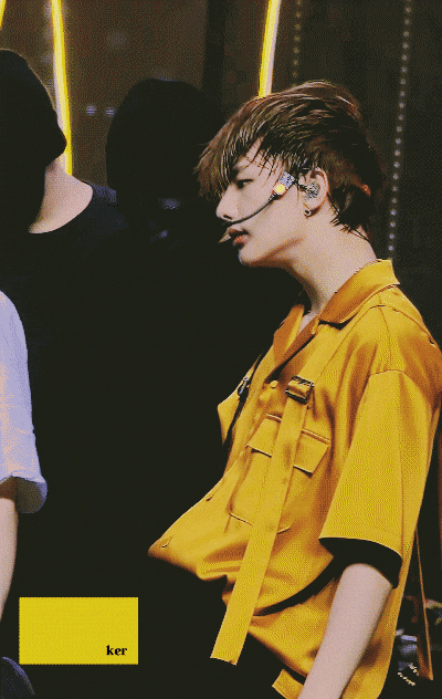 얘는 춤도 잘추지만 무대에서 표정이 미쳤어 진짜 | 인스티즈