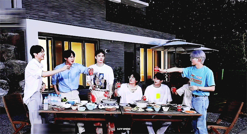 대애애애충 후라이팬으로 건배하는 애 | 인스티즈