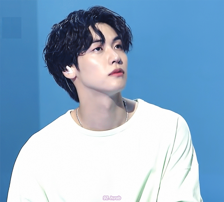 진짜 설레게 잘생긴 남돌 구경오실분 | 인스티즈