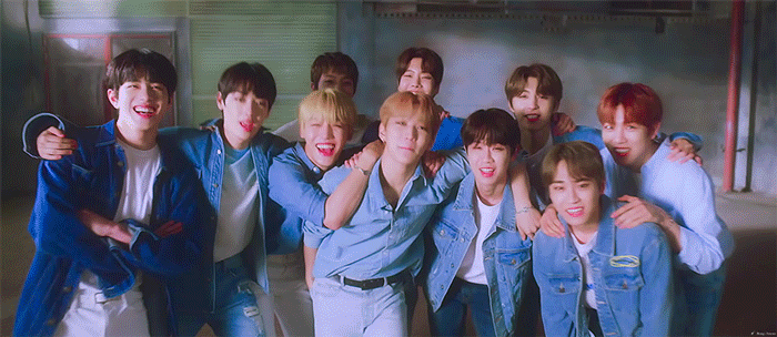 왜요? 제가 오늘 생일도 같은 메인보컬 2명 보유그룹 팬으로 보이세요? | 인스티즈